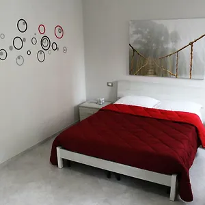 https://i-pini-house-in-the-heart-of-the-city.it-tuscanyhotel.com